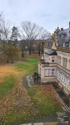 Große 5 Zimmer Wohnung in Fremdenbau Schloss Gondelsheim mit Gartenanteil, auch als WG geeignet