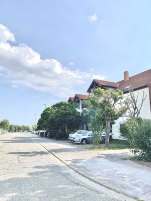 Exklusive 2-Zimmer-Dachgeschosswohnung 63qm mit Balkon & Stellplatz in Hockenheim