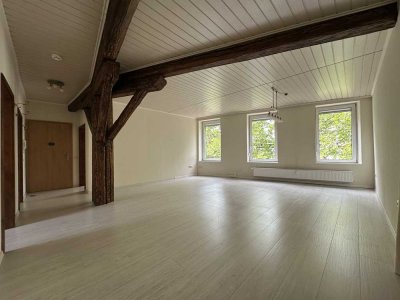 Großzügige 4,5-Zimmerwohnung mit Einbauküche in der Altstadt!