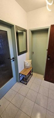 Helle 2-Zimmer-Wohnung mit Balkon in Karlsfeld