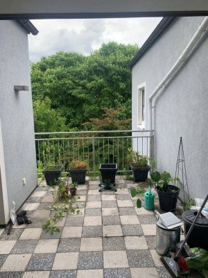 großzügige 2-Zimmer Wohnung mit Terrasse und möblierter Küche