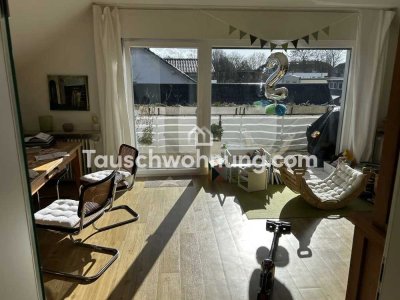 Tauschwohnung: Helle Dachgeschosswohnung 2,5 Zi für 4 Zi