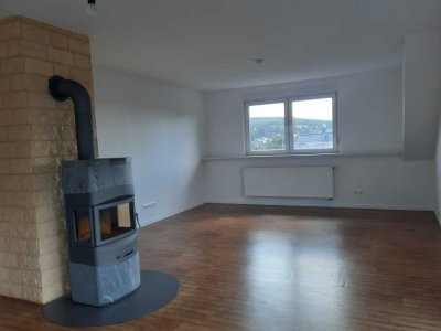 4 Zimmer Dachgeschoss-Wohnung mit schönem Blick über Bad Soden-Salmünster