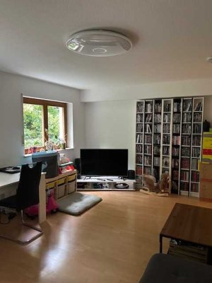 Moderne Gartengeschosswohnung mit Gartennutzung im Niederfeld!