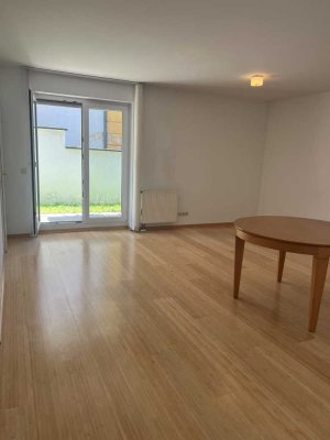Exklusive 2-Raum-Erdgeschosswohnung mit Terasse in Offenbach am Main