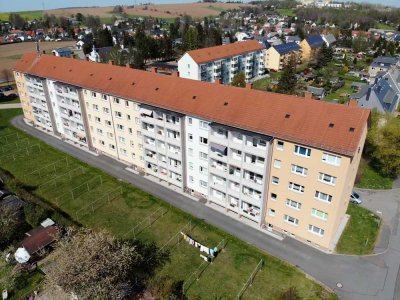 Zwei-Raum-Wohnung mit Einbauküche in ruhiger Lage Chemnitz-Neukirchen zu vermieten