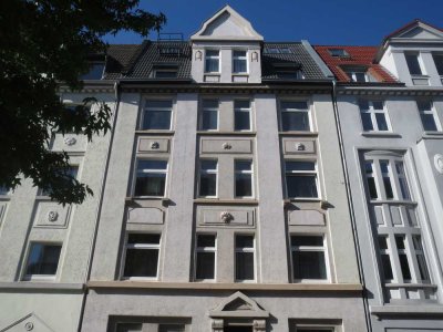 Schöne Dachgeschosswohnung mit sonniger Terrasse