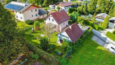 Vielseitige Liegenschaft mit Haupthaus und Nebengebäude in Schiefling am See