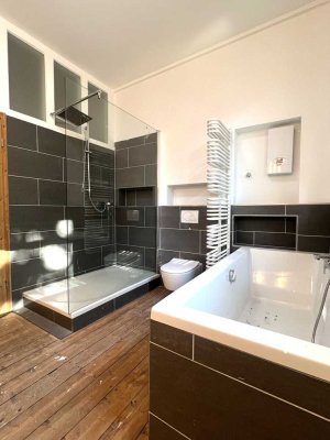 ++ HELLE MAISONETTEWOHNUNG MIT TERRASSE UND GARTEN UND EINBAUKÜCHE  ++