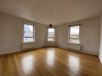 Tolle Dreizimmerwohnung mit neuer Einbauküche!