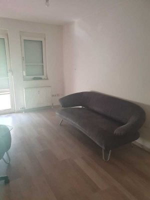 1-Zimmer Wohnung im Erdgeschoss mit kleiner Terrasse
