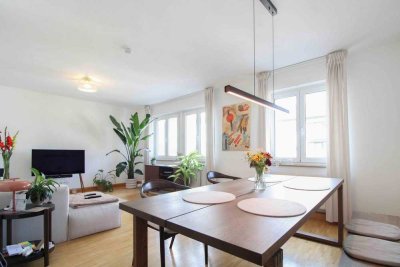 Helle 2-Zimmer-Wohnung mit Balkon in zentraler Lage von Stuttgart!