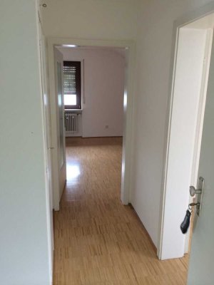 2 Zimmer Dachgeschoß Wohnung (DG links)