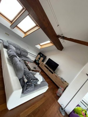 Loftartige Altbau-Dachgeschosswohnung mit Terrasse in Graz