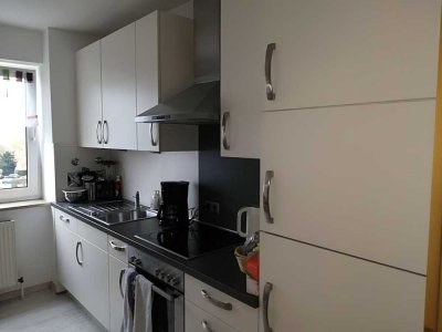 Geschmackvolle 3-Raum-Wohnung, gehobene Innenausstattung, 2 Balkonen, EBK in Bayreuth (von privat)