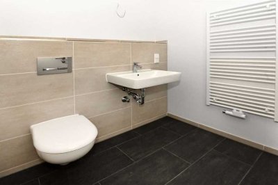 Ideal für Familien: 3 Zimmer mit großer Wohnküche und Bad mit Dusche & Wanne