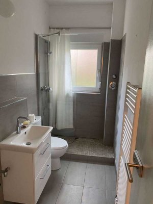 Badsanierte 4-Zimmer-Wohnung mit 71 m² in Alt-Buckow (Berlin-Neukölln)