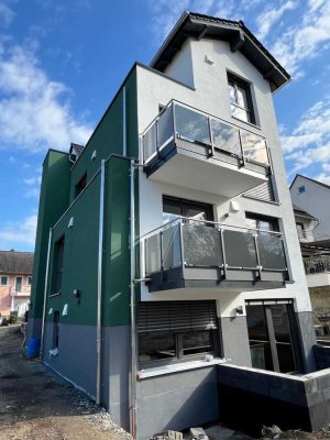Barrierefreie, helle 2-Zimmer-Wohnung mit Balkon und Aufzug in energieeffizientem Neubau (KfW 55)