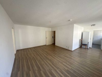 Frisch Renovierte 2 Zimmer Wohnung im Schönen Niederrad