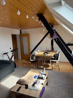 3 Zimmer Dachgeschoss-Wohnung, 4. OG mit Einbauküche