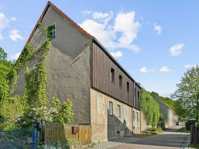 Nossen - Innerstädtisch gelegenes Einfamilienhaus mit Gestaltungspotential und großem Grundstück