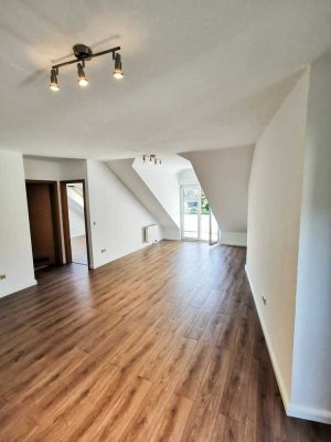 Wunderschöne 3-Zimmer Wohnung mit Balkon und Stellplatz