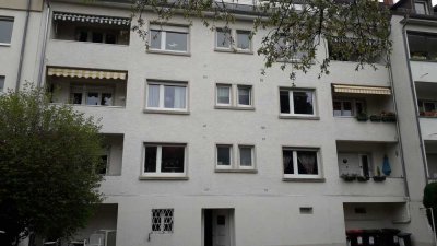 Helle 3-Zimmer-Wohnung mit Balkon in Karlsruhe, Weiherfeld