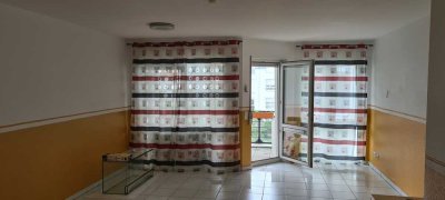 2-Zimmer-Wohnung mit Balkon und Einbauküche in Schwalbach am Taunus
