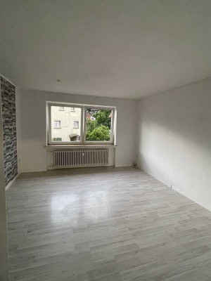 Zentrale 6-Zimmer-Wohnung mit Balkon zur Miete in Vlotho