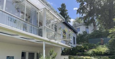 Geschmackvolle, renovierte 3-Zimmer Balkon- und Terrassenwohnung