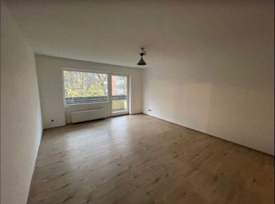 Sanierte 1,5-Raum-Wohnung mit Balkon und Einbauküche in Passau