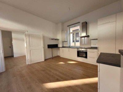 Attraktive 3,5-Zimmer-Maisonettewohnung direkt am Königsplatz!