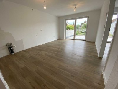 NEUBAU - top moderne 2-Zimmer Wohnung mit EBK und TG-Stellplatz  im Herzen von Oedheim