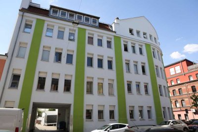 1-Zimmer-Wohnung komplett möbliert mit EBK in Fürth