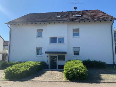 Großzügige 4-Zimmer-Wohnung inkl. 2 Stellplätze in ruhiger Lage in Wain