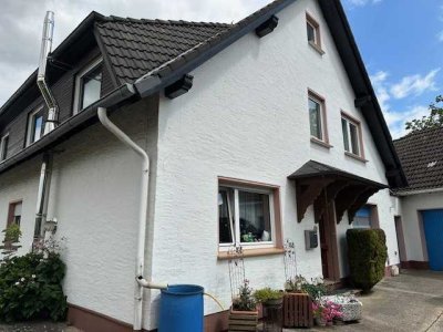 Großes Haus mit viel Platz für Ihre gesamte Familie ! Luftkurort Bad Holzhausen