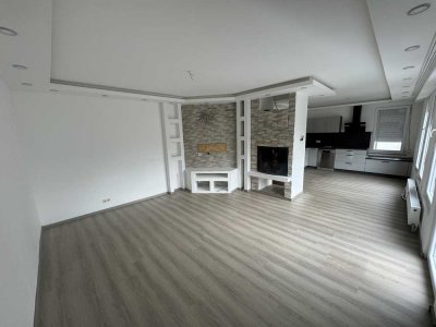 Zentrale Maisonette-Wohnung (6 Zimmer, 120 m²) mit Balkon & Terrasse in Albstadt-Ebinge