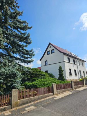 Doppelhaushälfte, sanierungsbedürftig in guter ruhiger Lage der Stadt MHL, zu verkaufen :)