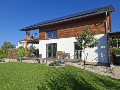 Hell - ruhig - modern! Hochwertiges und energieeffizientes EFH in herrlicher Lage!