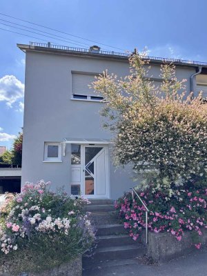 Energetisch modernisiertes 4,5-Zimmer-Reihenendhaus mit EBK in Schwäbisch Gmünd