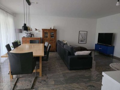 Top gepflegt & ruhig gelegen- 4.5 Zimmerwohnung mit sonnigem Balkon