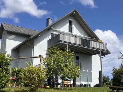 79777 Berau-Familien aufgepasst! Wohnen wie im eigenen Haus: 6 Zi. Whg. mit Freizeitgrundstück