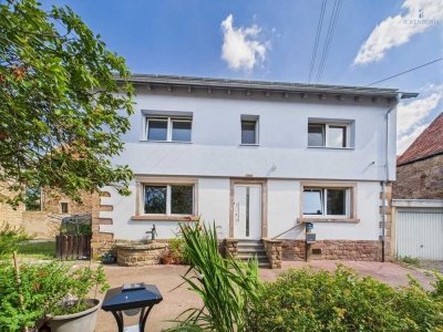 **Saniertes Einfamilienhaus mit guter Raumaufteilung, Garten, Gewölbekeller, uvm. - ruhige Lage!**