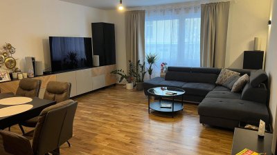 Direkt vom Eigentümer! Zentrale und Renovierte 3-Zimmer Wohnung mit Loggia und Aufzug