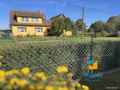 Freistehendes Einfamilienhaus mit modernisierter Ausstattung und weitläufigem Grundstück