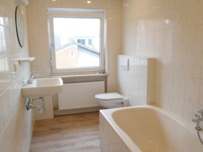 Wohlfühlwohnung im Markt Indersdorf, 2,5 Zimmer mit Balkon