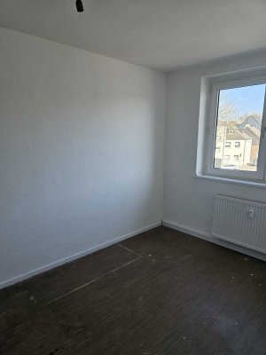 OB-Osterfeld - Schöne 3,5 Zimmer Wohnung im 2. OG -