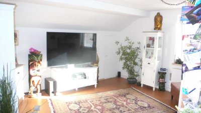 Kuschelige 2-Zimmer-Dachgeschosswohnung mit Gartensondernutzungsrecht in Peiting