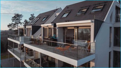 Immobilien Seegerer: Möblierte Luxuswohnung mit Seesicht zum Verlieben