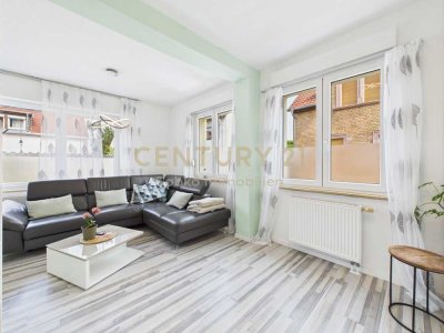 Modernisiertes Einfamilienhaus mit gemütlichem Flair, Innenhof und Platz fürs Homeoffice